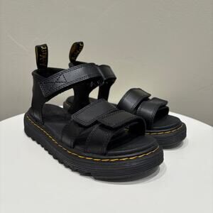 Dr. Martens Girls Klaire Junior Leather Strap Sandals in Black - Size: 3